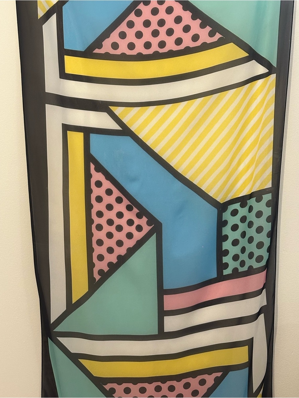 Le Voile Memphis Style Geometric Print Oblong Scarf Pastel Yellow Blue Pink Mint